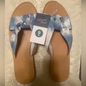Universal thread sandals